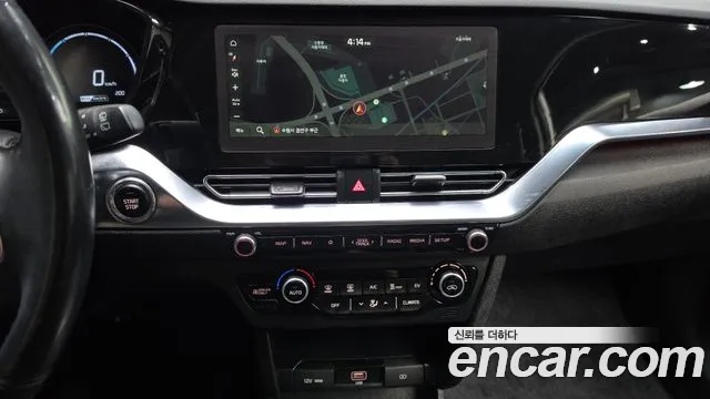 Kia Niro — фото 13