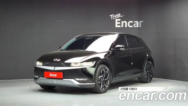 Hyundai Ioniq 5 — фото 1