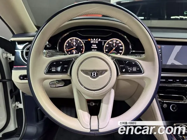 Bentley Flying Spur — фото 11