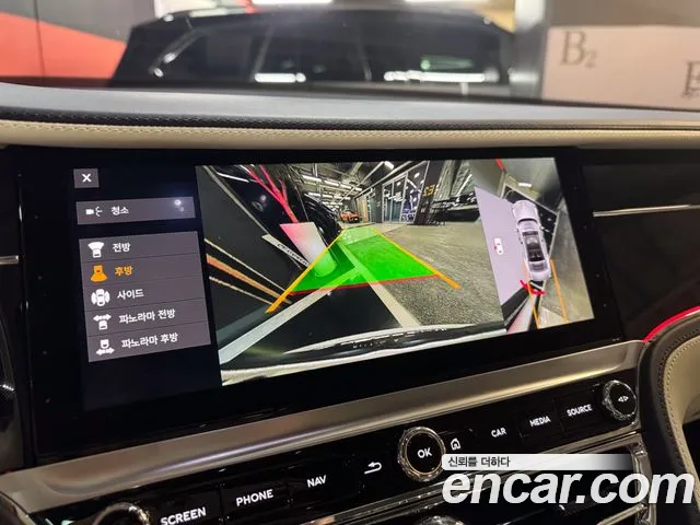 Bentley Flying Spur — фото 14