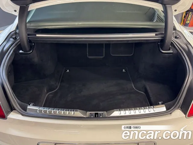 Bentley Flying Spur — фото 19
