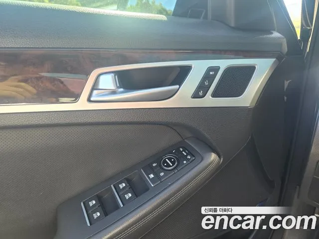 Hyundai Genesis — фото 11