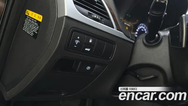 Hyundai Genesis — фото 16