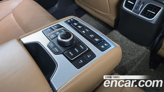 Genesis G80 — фото 17