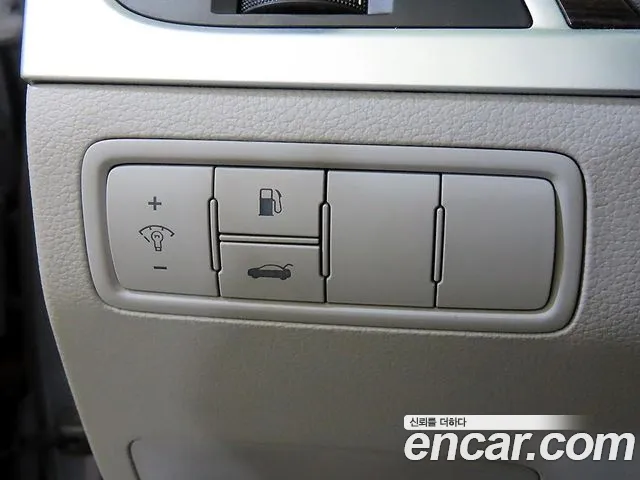Hyundai Genesis — фото 14