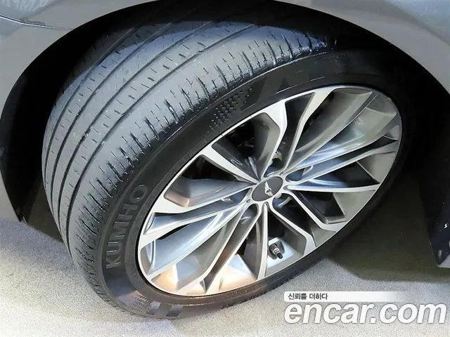 Hyundai Genesis — фото 5