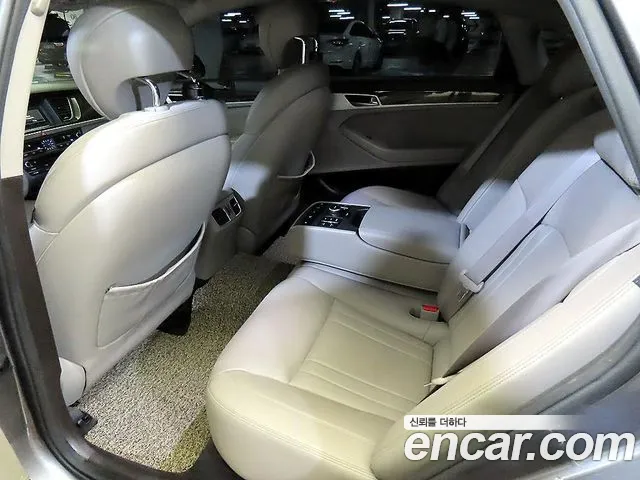 Hyundai Genesis — фото 7