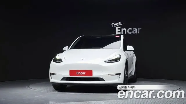 Tesla Model Y — фото 3