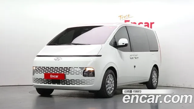 Hyundai Staria — фото 1