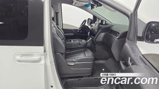 Hyundai Staria — фото 26