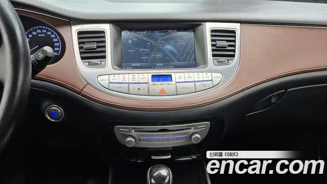 Hyundai Genesis — фото 14