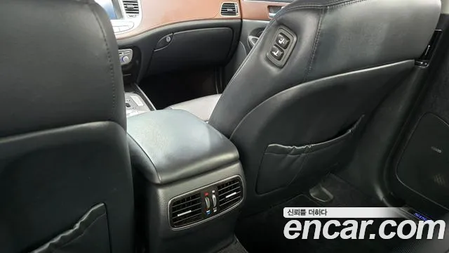 Hyundai Genesis — фото 29