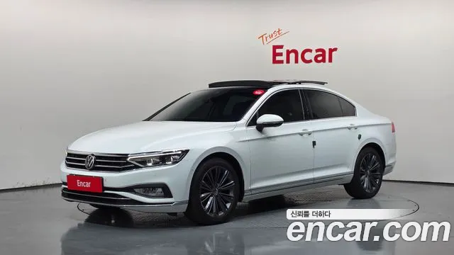 Volkswagen Passat — фото 1