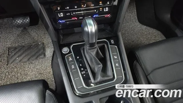 Volkswagen Passat — фото 9