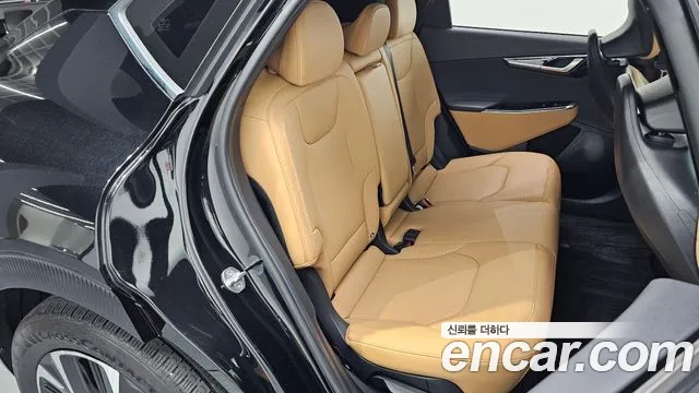 Kia EV6 — фото 11
