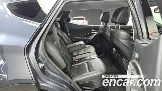 Hyundai Santa Fe — фото 11