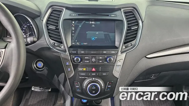 Hyundai Santa Fe — фото 13