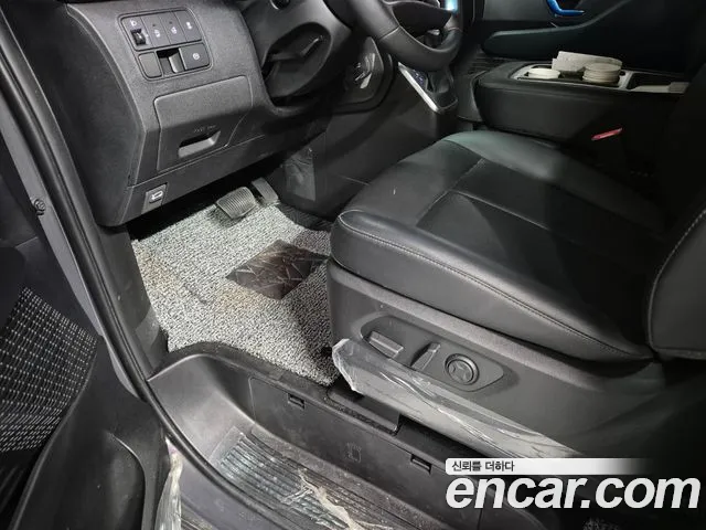 Hyundai Staria — фото 10