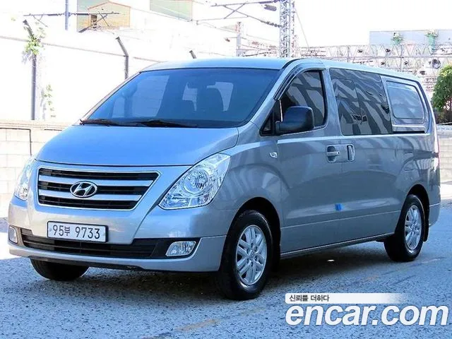 Hyundai Starex — фото 1