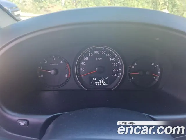 Hyundai Starex — фото 11