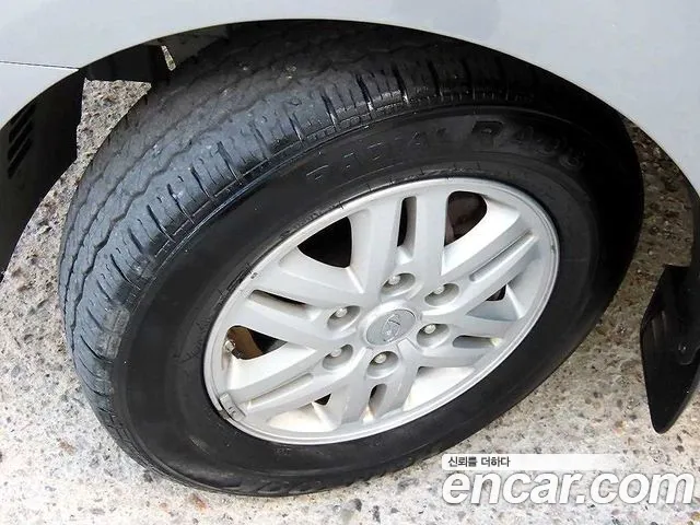 Hyundai Starex — фото 17