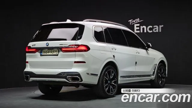 BMW X7 — фото 2