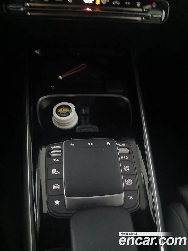 Mercedes-Benz EQB — фото 1