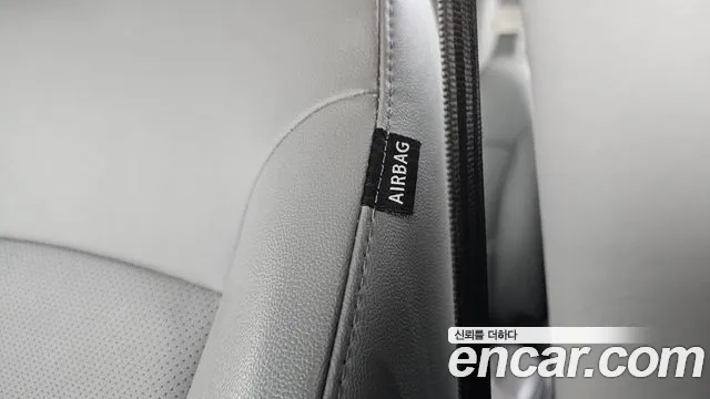 Hyundai Starex — фото 17