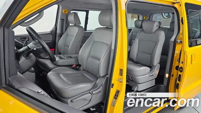 Hyundai Starex — фото 10