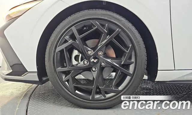 Hyundai Avante — фото 5