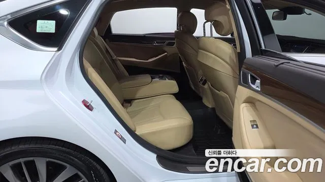 Hyundai Genesis — фото 11
