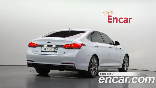 Hyundai Genesis — фото 2