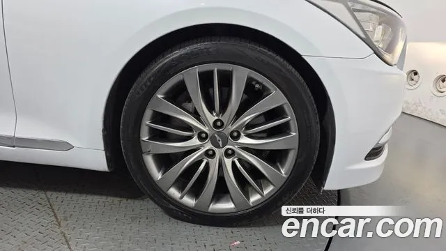Hyundai Genesis — фото 21