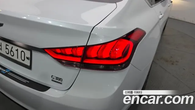 Hyundai Genesis — фото 23