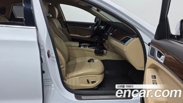 Hyundai Genesis — фото 26