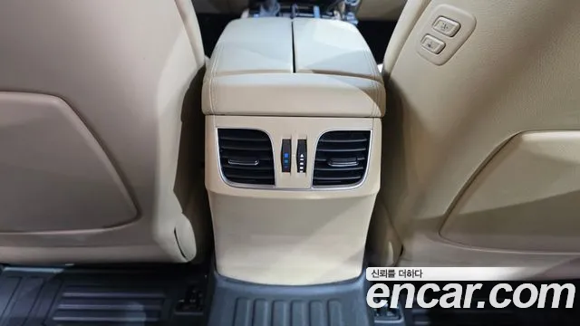 Hyundai Genesis — фото 30