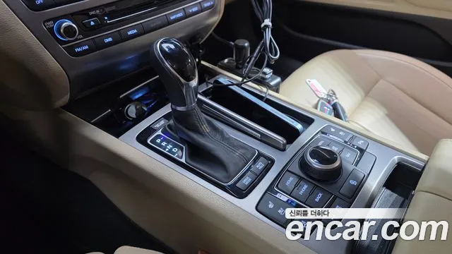 Hyundai Genesis — фото 9