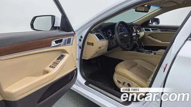 Hyundai Genesis — фото 10