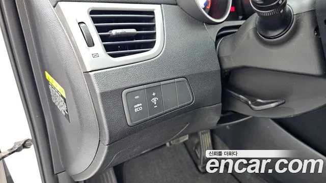 Hyundai Avante — фото 16