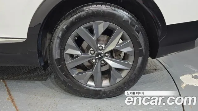 Kia Sportage — фото 21