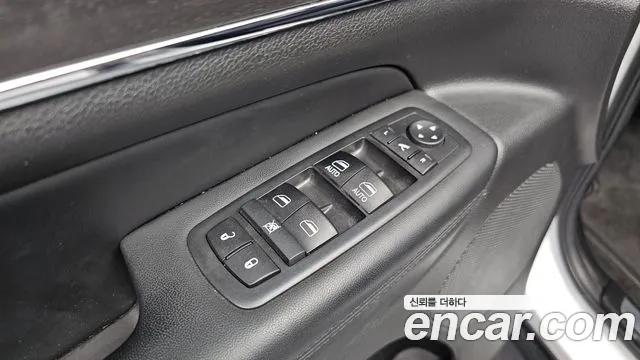 Jeep Cherokee — фото 27