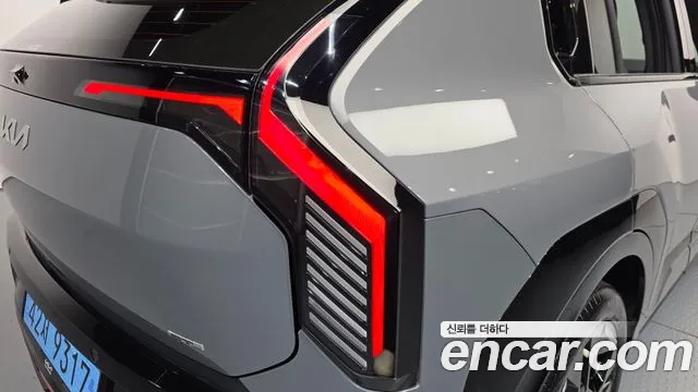 Kia EV3 — фото 23