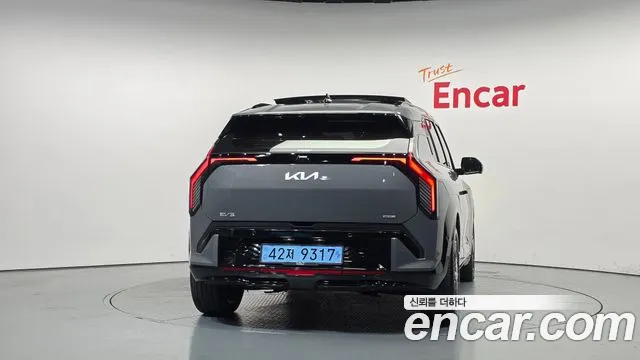 Kia EV3 — фото 4