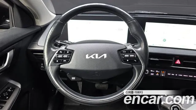 Kia EV6 — фото 13