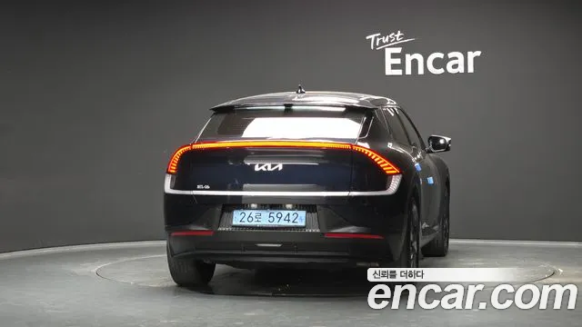 Kia EV6 — фото 4