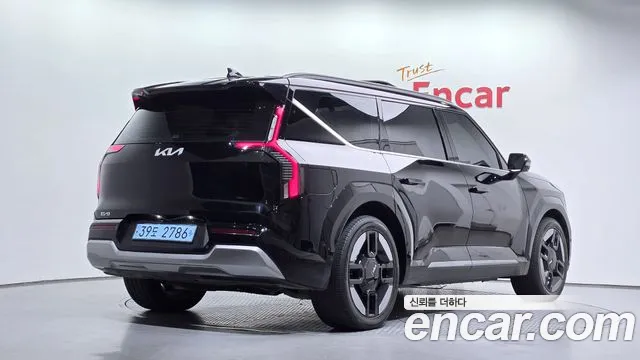 Kia EV9 — фото 2