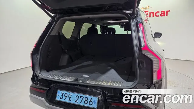 Kia EV9 — фото 35