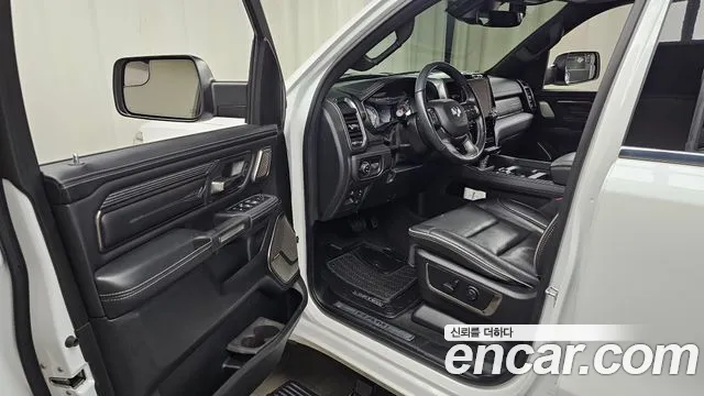 Dodge Ram Pick Up — фото 10