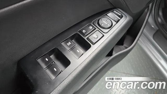 Hyundai Avante — фото 20
