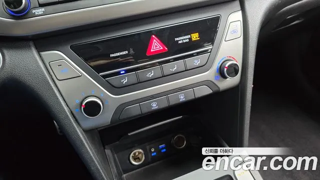 Hyundai Avante — фото 28